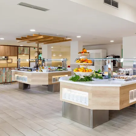 호텔 Tagoro Family & Fun 아데제