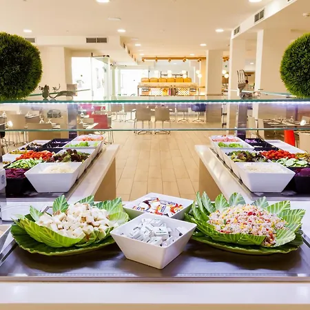 Tagoro Family & Fun 호텔 아데제