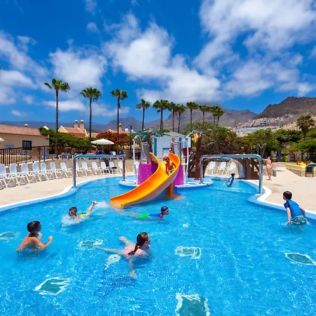 호텔 Tagoro Family & Fun 4*