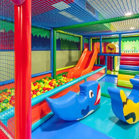 Tagoro Family & Fun 호텔 4*