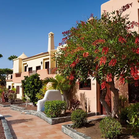 Tagoro Family & Fun 4* 아데제