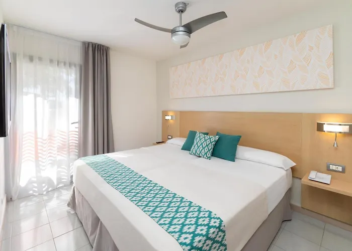 Tagoro Family & Fun Hotel 4*