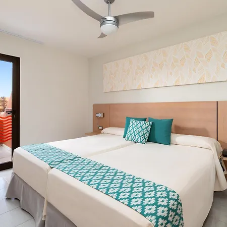 Tagoro Family & Fun Hotel 4*