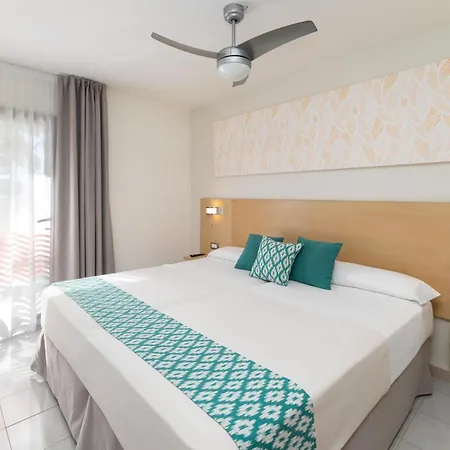 Tagoro Family & Fun Hotel 4*